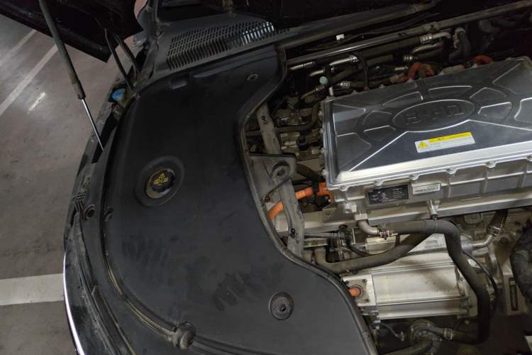 Used BYD Han 2022 EV 610 km All-Wheel-Drive Qianshan Cui Limited Edition Engine Bay Right