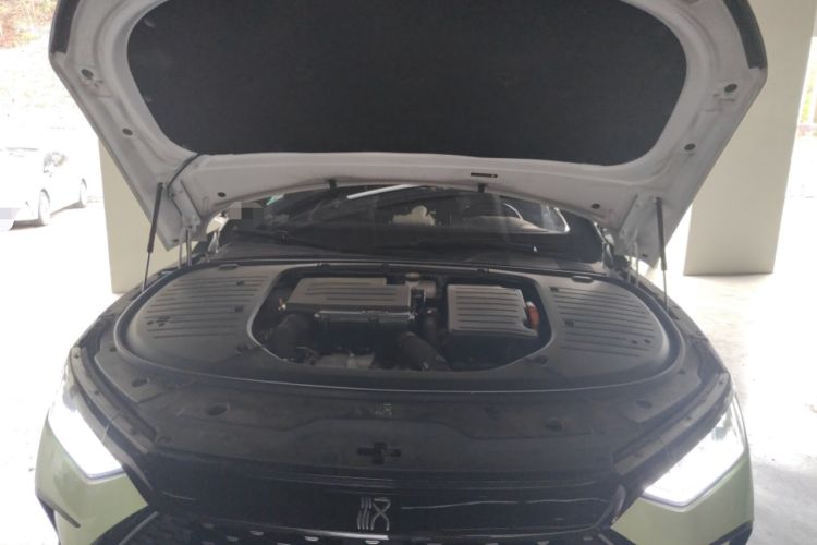 Used BYD Han 2022 DM-i 121KM Luxury Model Engine Bay