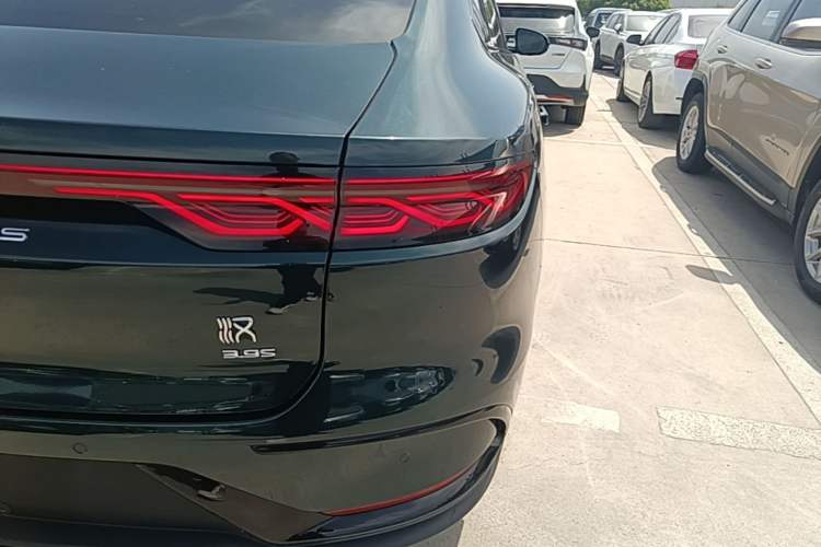 Used BYD Han 2022 EV 610 km All-Wheel-Drive Qianshan Cui Limited Edition Exterior 3