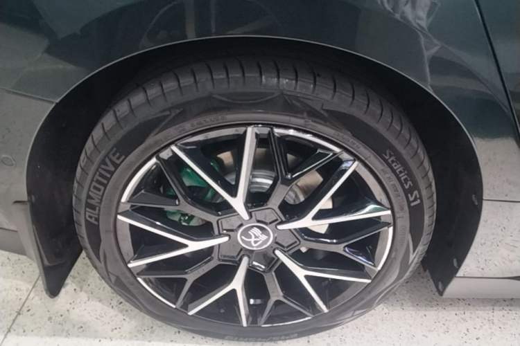 Used BYD Han 2022 EV 610 km All-Wheel-Drive Qianshan Cui Limited Edition Exterior 3