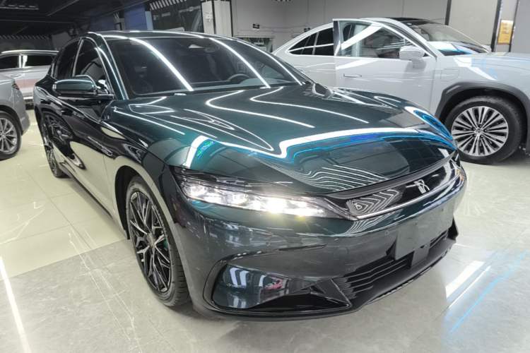 Used BYD Han 2022 EV 610 km All-Wheel-Drive Qianshan Cui Limited Edition Front Right 45 Deg