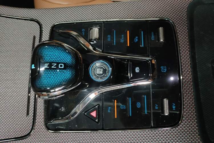 Used BYD Han 2022 DM-i 121KM Luxury Model Gear Lever