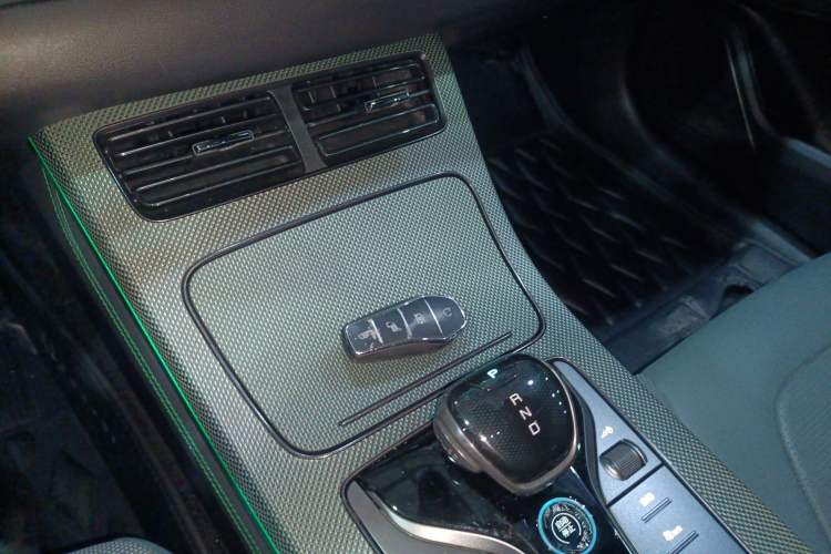 Used BYD Han 2022 EV 610 km All-Wheel-Drive Qianshan Cui Limited Edition Interior 1