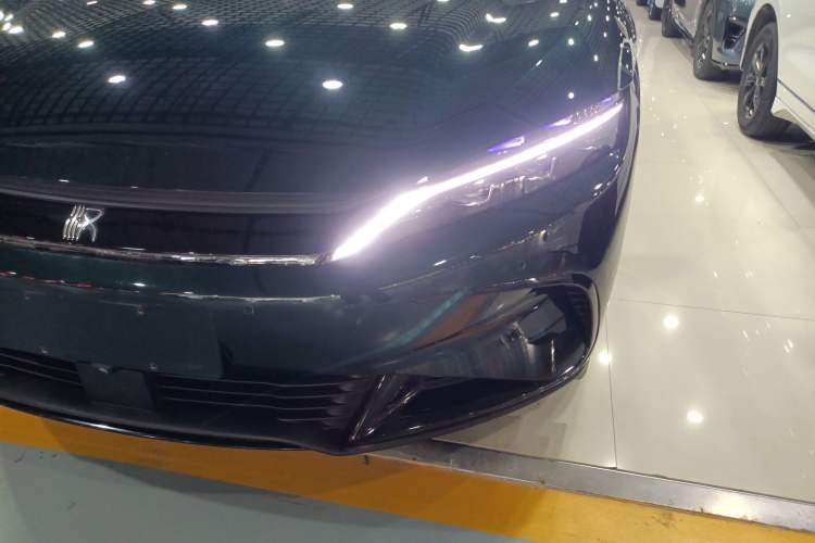 Used BYD Han 2022 EV 610 km All-Wheel-Drive Qianshan Cui Limited Edition Left Front Headlight