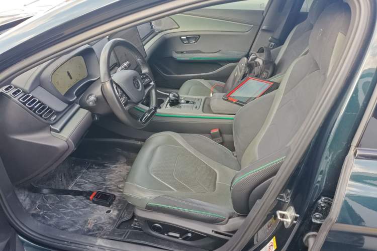 Used BYD Han 2022 EV 610 km All-Wheel-Drive Qianshan Cui Limited Edition Left Front Seat