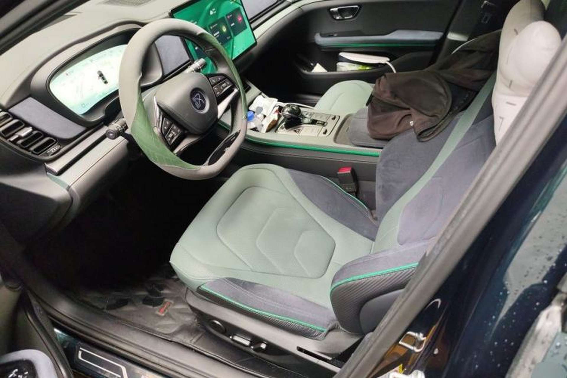 Used BYD Han 2022 EV 610 km All-Wheel-Drive Qianshan Cui Limited Edition Left Front Seat