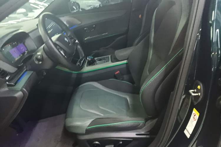 Used BYD Han 2022 EV 610 km All-Wheel-Drive Qianshan Cui Limited Edition Left Front Seat