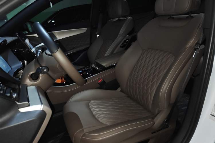Used BYD Han 2022 DM-i 121KM Prestige Model Left Front Seat