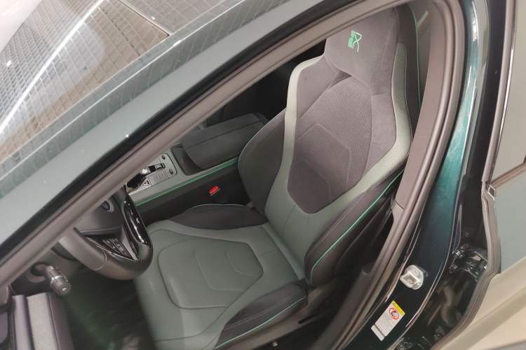 Used BYD Han 2022 EV 610 km All-Wheel-Drive Qianshan Cui Limited Edition Left Front Seat