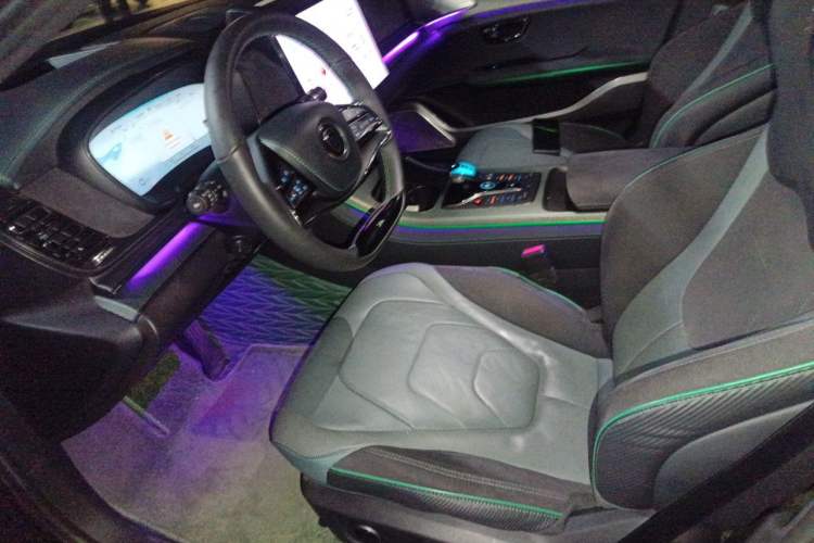 Used BYD Han 2022 EV 610 km All-Wheel-Drive Qianshan Cui Limited Edition Left Front Seat