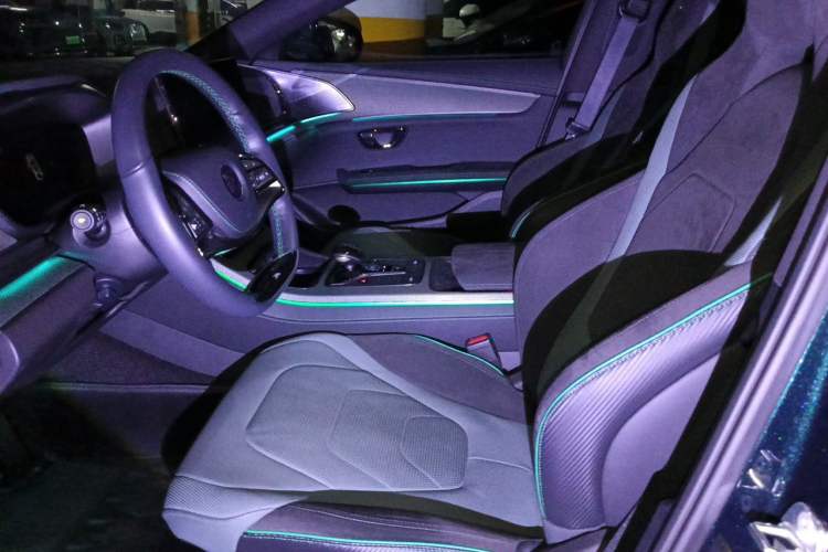 Used BYD Han 2022 EV 610 km All-Wheel-Drive Qianshan Cui Limited Edition Left Front Seat
