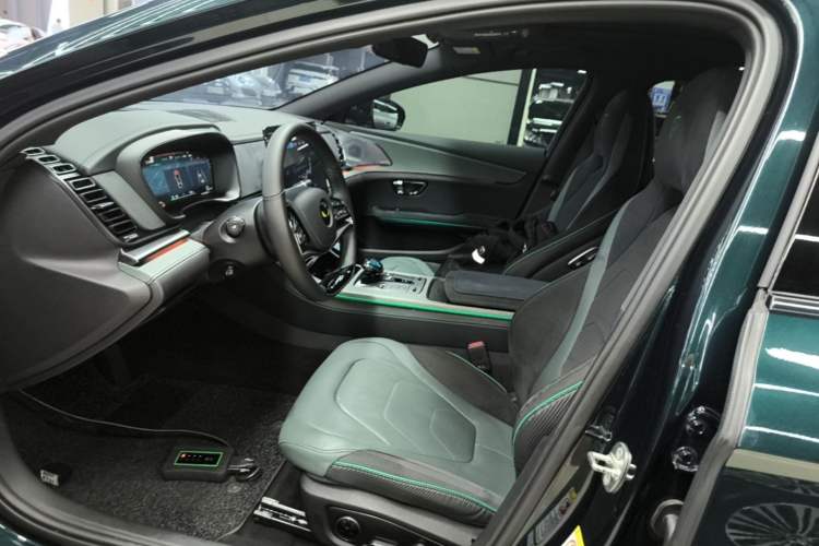 Used BYD Han 2022 EV 610 km All-Wheel-Drive Qianshan Cui Limited Edition Left Front Seat