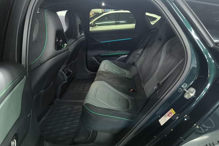 Used BYD Han 2022 EV 610 km All-Wheel-Drive Qianshan Cui Limited Edition Left Rear Seat
