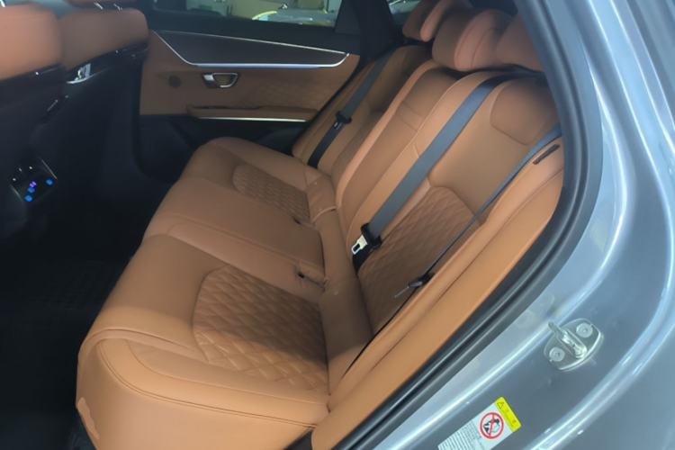 Used BYD Han 2022 DM-i 121KM Luxury Model Left Rear Seat