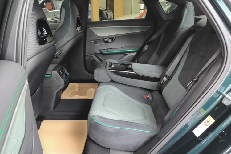Used BYD Han 2022 EV 610 km All-Wheel-Drive Qianshan Cui Limited Edition Left Rear Seat