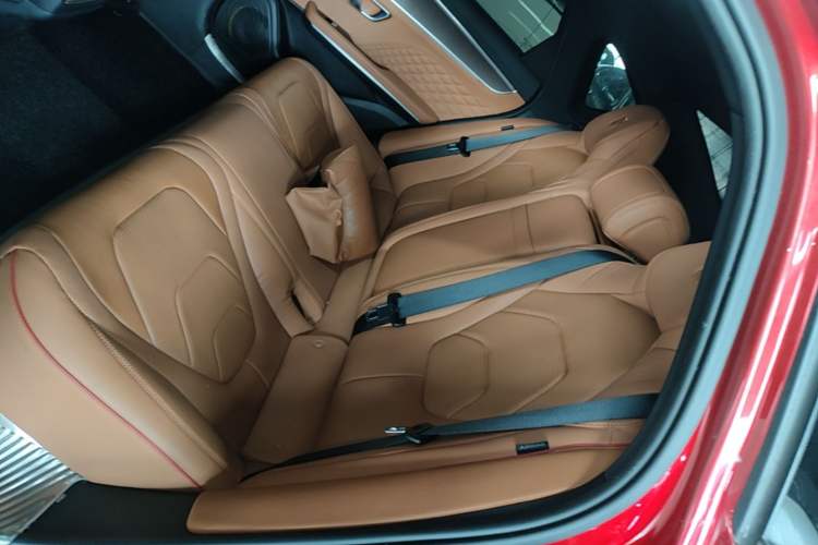 Used BYD Han 2022 DM-i 121KM Luxury Model Left Rear Seat