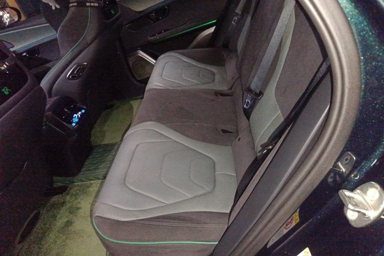 Used BYD Han 2022 EV 610 km All-Wheel-Drive Qianshan Cui Limited Edition Left Rear Seat