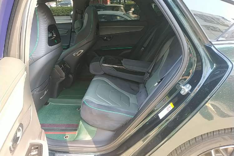 Used BYD Han 2022 EV 610 km All-Wheel-Drive Qianshan Cui Limited Edition Left Rear Seat