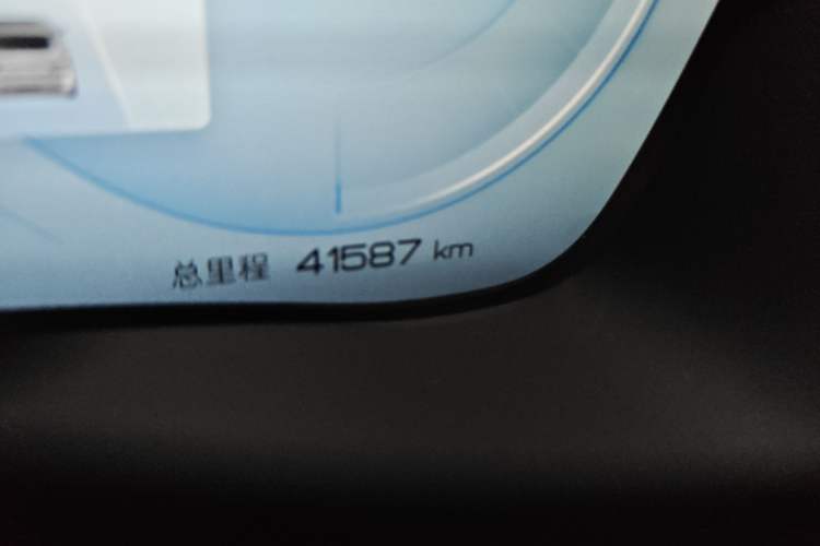 Used BYD Han 2022 DM-i 121KM Prestige Model Odometer Close Up