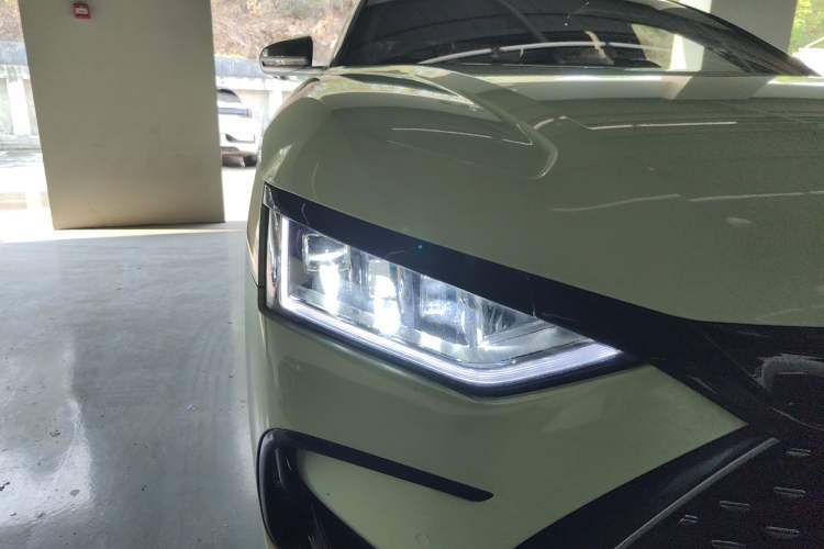 Used BYD Han 2022 DM-i 121KM Luxury Model Right Front Headlight