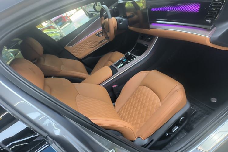 Used BYD Han 2022 DM-i 121KM Luxury Model Right Front Seat