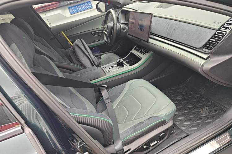 Used BYD Han 2022 EV 610 km All-Wheel-Drive Qianshan Cui Limited Edition Right Front Seat