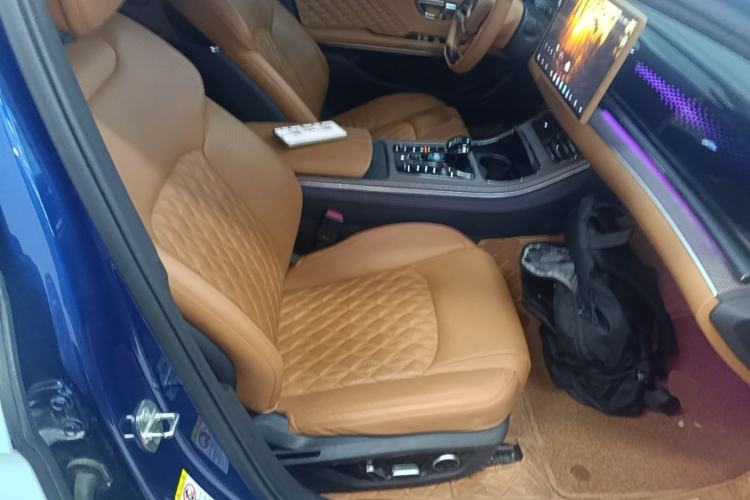 Used BYD Han 2022 DM-i 121KM Luxury Model Right Front Seat
