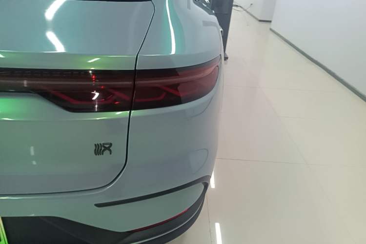 Used BYD Han 2022 DM-i 121KM Luxury Model Right Rear Taillight