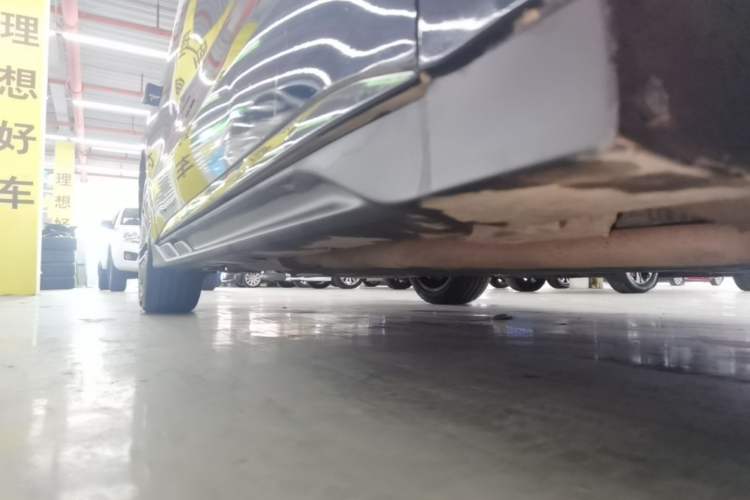 Used BYD Han 2022 DM-i 121KM Luxury Model Right Side Sill