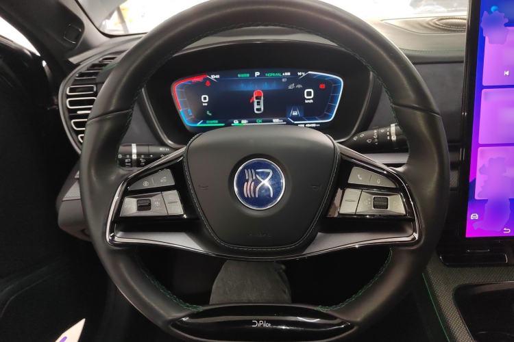 Used BYD Han 2022 EV 610 km All-Wheel-Drive Qianshan Cui Limited Edition Steering Wheel