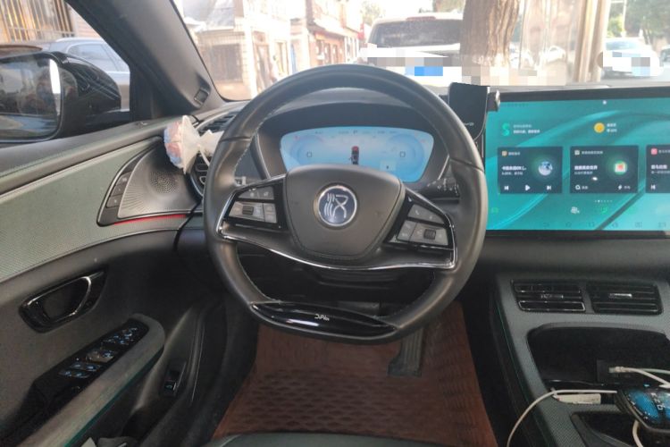 Used BYD Han 2022 EV 610 km All-Wheel-Drive Qianshan Cui Limited Edition Steering Wheel