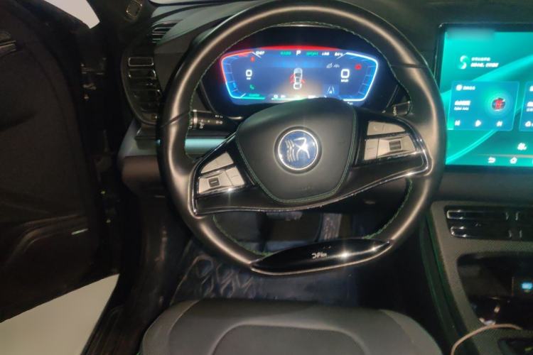 Used BYD Han 2022 EV 610 km All-Wheel-Drive Qianshan Cui Limited Edition Steering Wheel