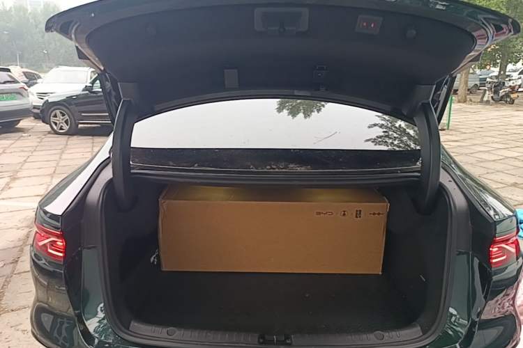Used BYD Han 2022 EV 610 km All-Wheel-Drive Qianshan Cui Limited Edition Trunk