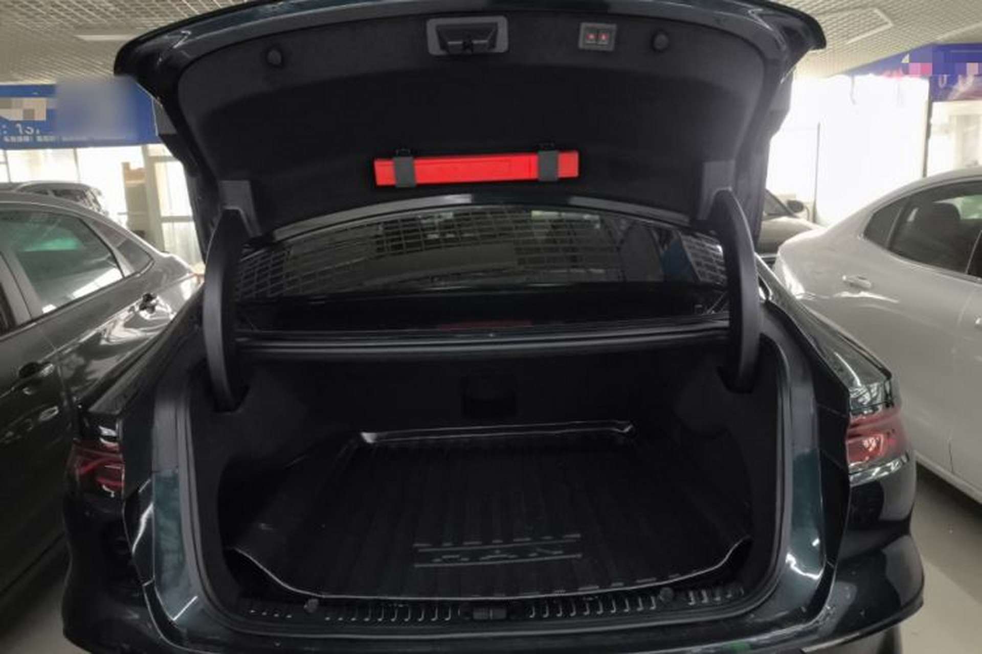 Used BYD Han 2022 EV 610 km All-Wheel-Drive Qianshan Cui Limited Edition Trunk