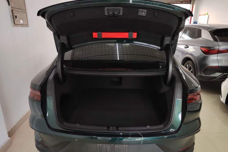 Used BYD Han 2022 EV 610 km All-Wheel-Drive Qianshan Cui Limited Edition Trunk