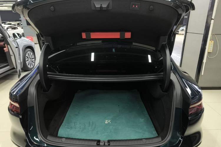 Used BYD Han 2022 EV 610 km All-Wheel-Drive Qianshan Cui Limited Edition Trunk