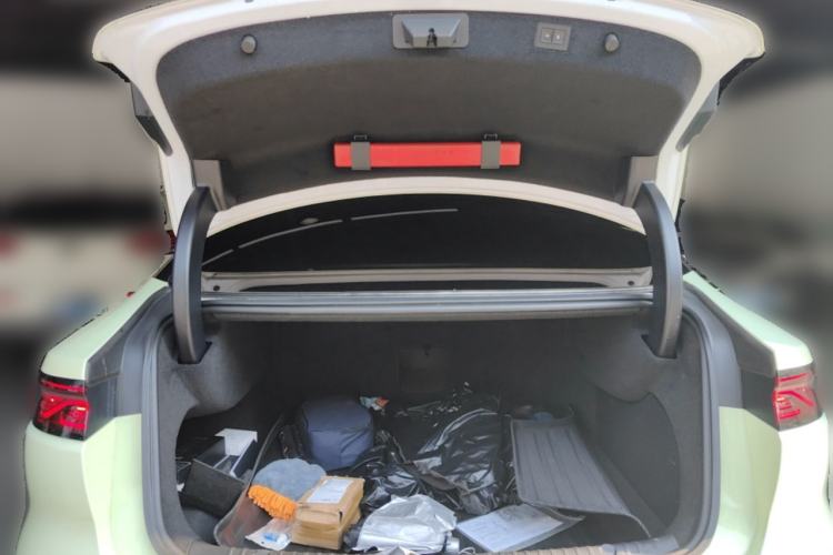 Used BYD Han 2022 DM-i 121KM Luxury Model Trunk