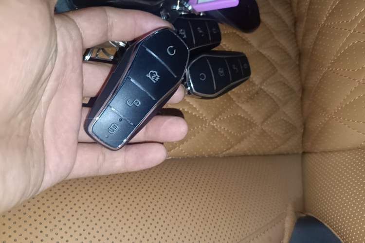 Used BYD Han 2022 DM-i 121KM Luxury Model Vehicle Key