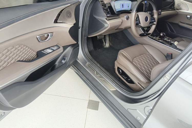 Used BYD Han 2022 DM-i 121KM Prestige Model Driver Seat