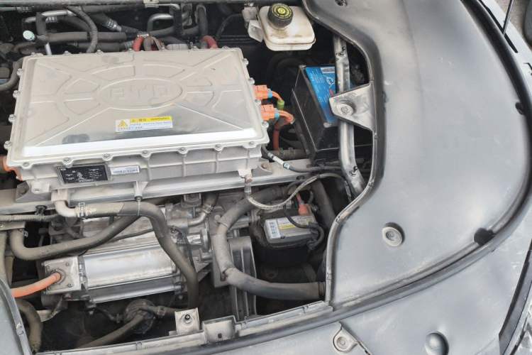 Used BYD Han 2022 EV 610 km All-Wheel-Drive Qianshan Cui Limited Edition Engine Bay Left