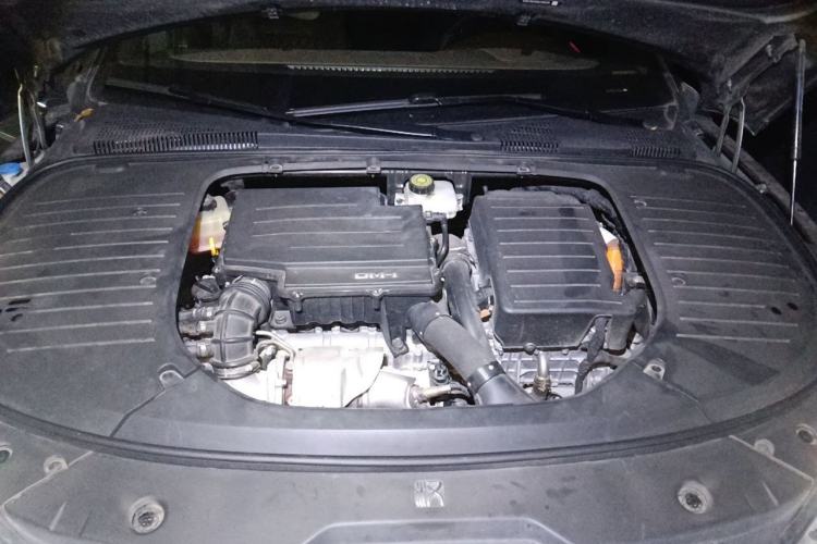 Used BYD Han 2022 DM-i 121KM Luxury Model Engine Bay