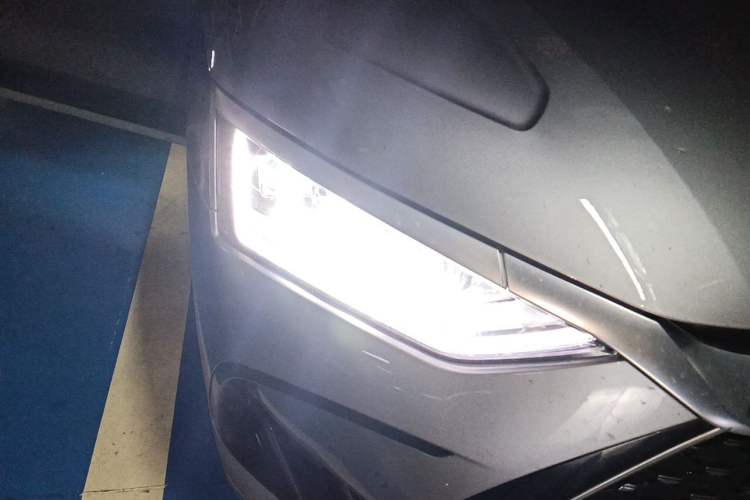 Used BYD Han 2022 DM-i 121KM Luxury Model Right Front Headlight