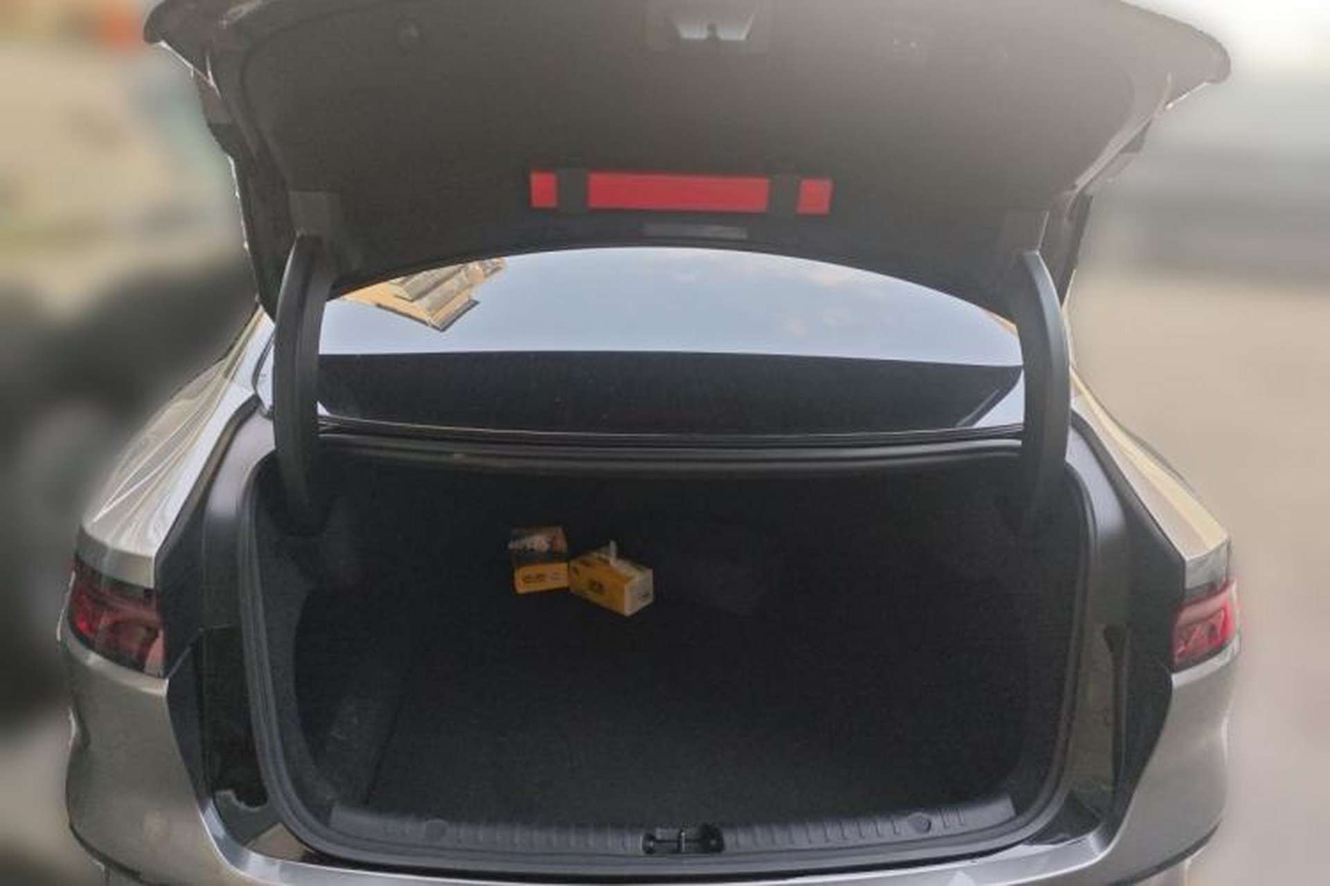 Used BYD Han 2022 DM-i 121KM Luxury Model Trunk