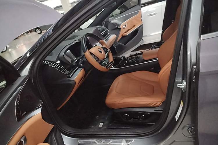 Used BYD Han 2022 DM-i 121KM Prestige Model Driver Seat
