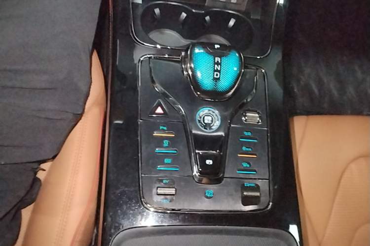 Used BYD Han 2022 DM-i 121KM Prestige Model Gear Lever