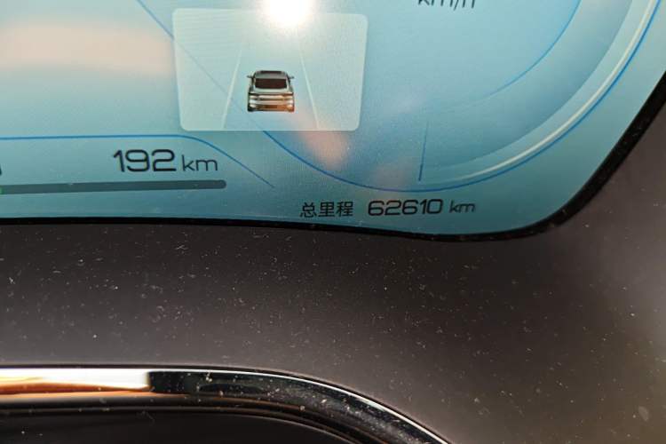 Used BYD Han 2022 DM-i 121KM Prestige Model Odometer Close Up