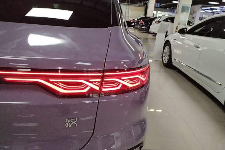 Used BYD Han 2022 DM-i 121KM Prestige Model Right Rear Taillight