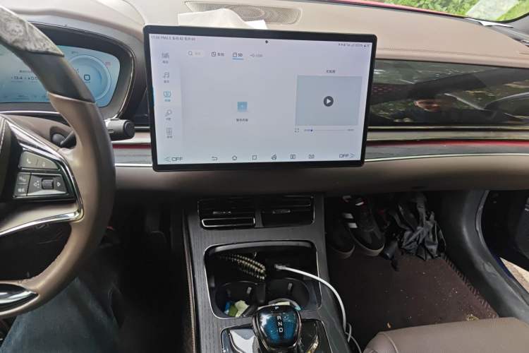 Used BYD Han 2022 DM-i 121KM Luxury Model Audio And AC Panel