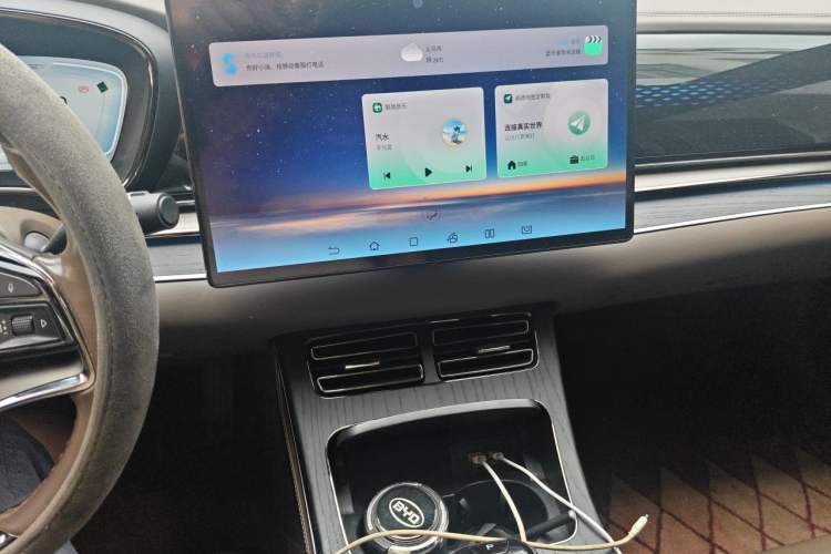 Used BYD Han 2022 DM-i 121KM Luxury Model Audio And AC Panel