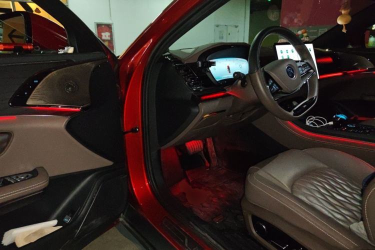 Used BYD Han 2022 DM-i 121KM Luxury Model Driver Seat